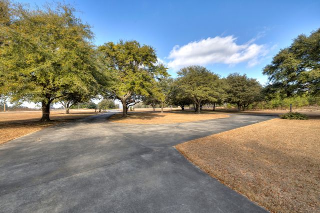 1146 Oak Grove Church Road, Manning, SC 29102