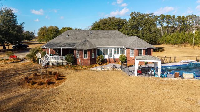 1146 Oak Grove Church Road, Manning, SC 29102