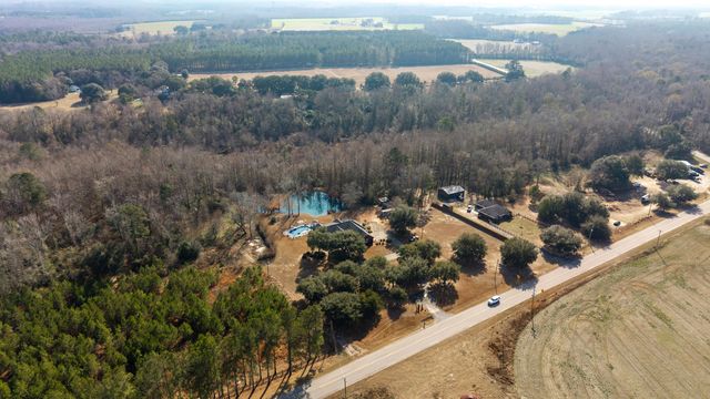 1146 Oak Grove Church Road, Manning, SC 29102