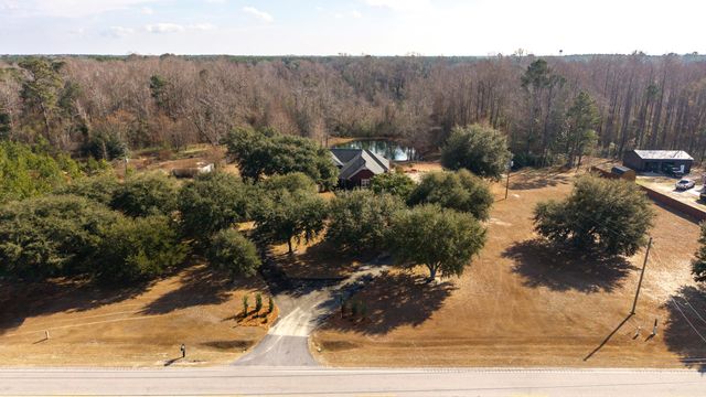 1146 Oak Grove Church Road, Manning, SC 29102