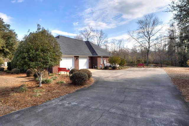 1146 Oak Grove Church Road, Manning, SC 29102
