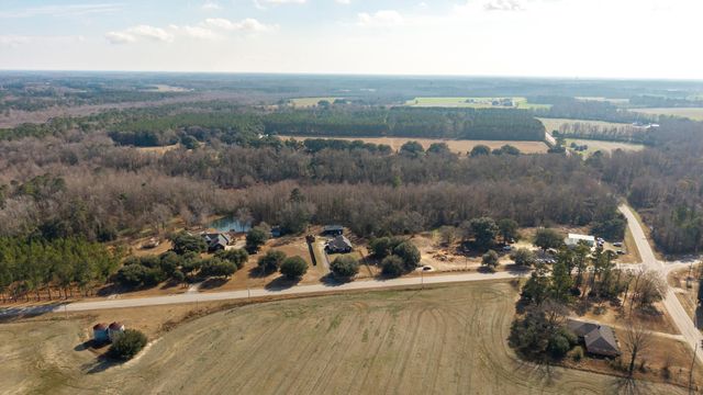 1146 Oak Grove Church Road, Manning, SC 29102
