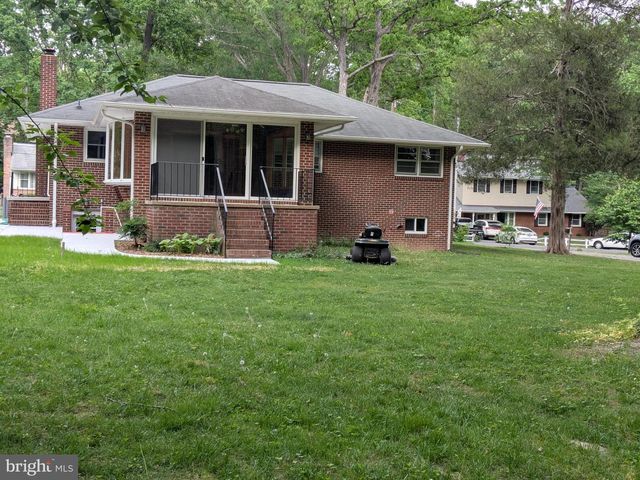 11 PATRICK HENRY ST, Fredericksburg, VA 22405