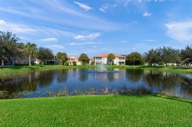 203 CASA DEL LAGO WAY 203, Venice, FL 34292