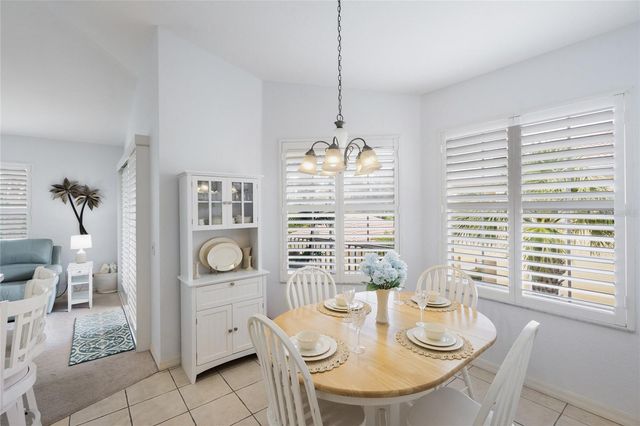 203 CASA DEL LAGO WAY 203, Venice, FL 34292