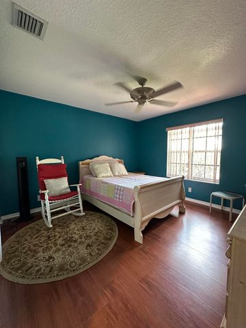 6256 Via Primo Street, Lake Worth, FL 33467