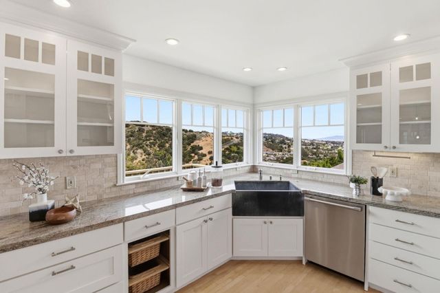 2945 Monte Cresta Drive, Belmont, CA 94002