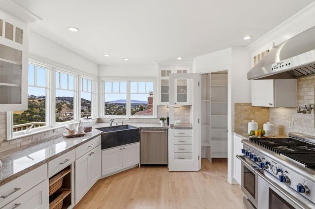 2945 Monte Cresta Drive, Belmont, CA 94002