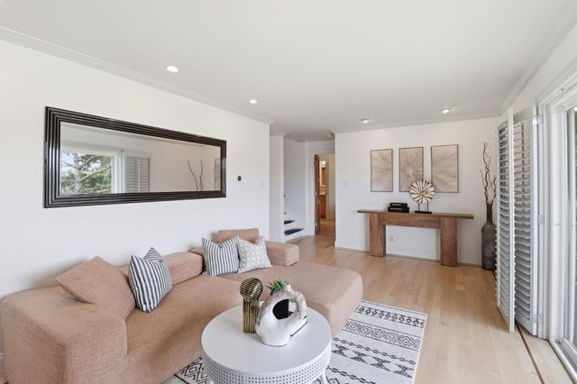 2945 Monte Cresta Drive, Belmont, CA 94002