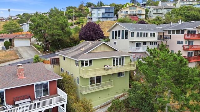 2945 Monte Cresta Drive, Belmont, CA 94002