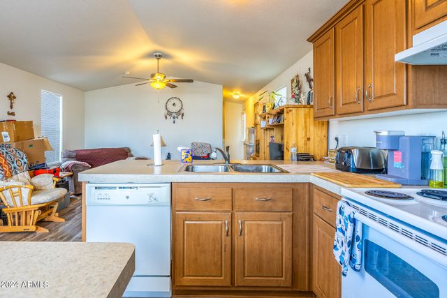 2601 E ALLRED Avenue BR24, Mesa, AZ 85204