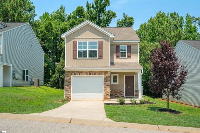 648 Millsgate Circle, Boiling Springs, SC 29316