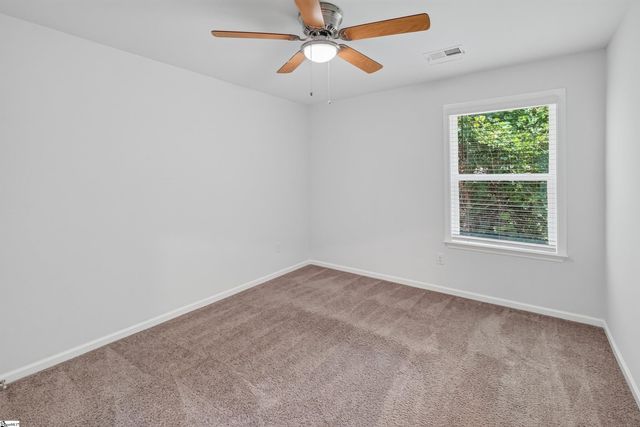 648 Millsgate Circle, Boiling Springs, SC 29316