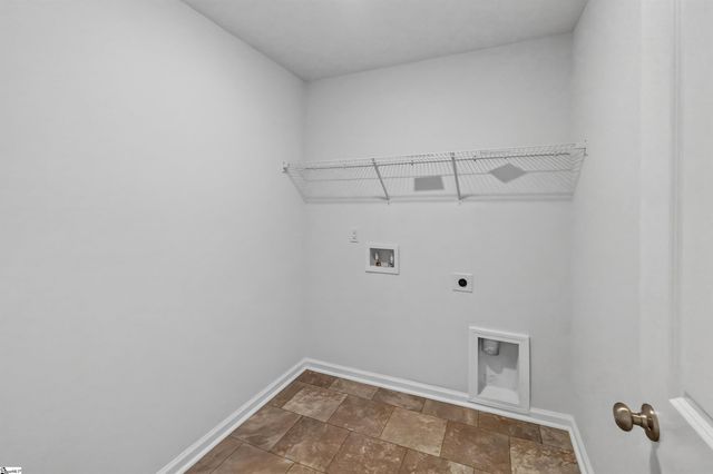 648 Millsgate Circle, Boiling Springs, SC 29316