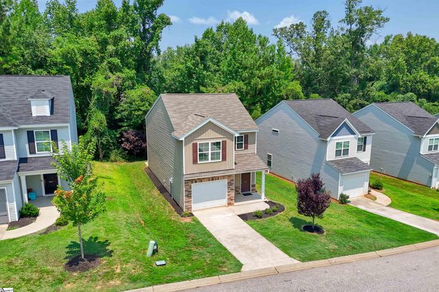 648 Millsgate Circle, Boiling Springs, SC 29316