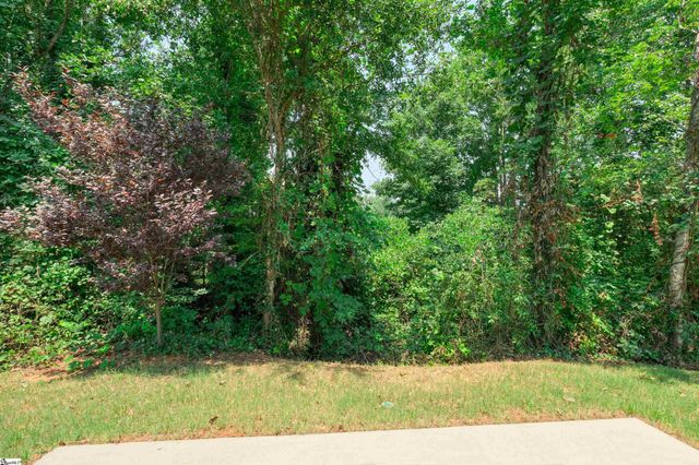 648 Millsgate Circle, Boiling Springs, SC 29316