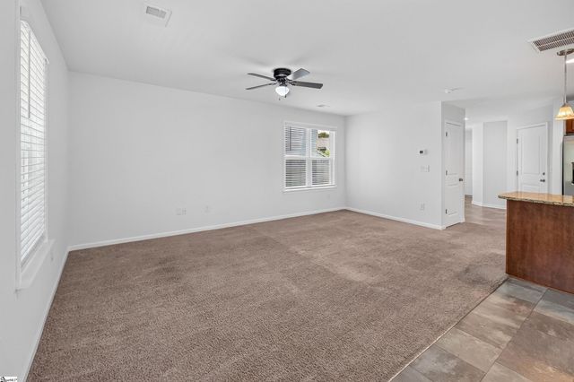 648 Millsgate Circle, Boiling Springs, SC 29316