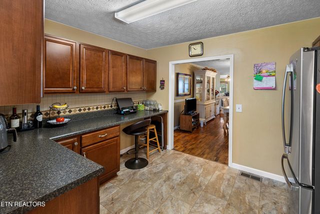 1236 Blockhouse Rd, Maryville, TN 37803