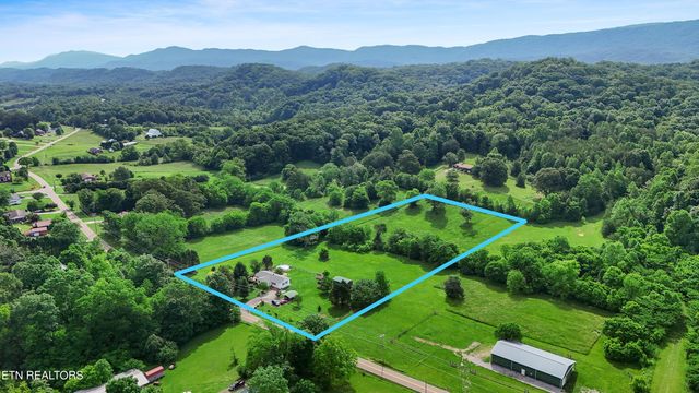 1236 Blockhouse Rd, Maryville, TN 37803