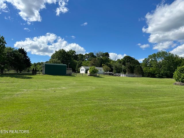 1236 Blockhouse Rd, Maryville, TN 37803