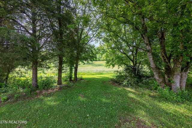 1236 Blockhouse Rd, Maryville, TN 37803