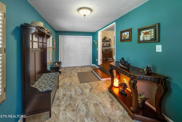1236 Blockhouse Rd, Maryville, TN 37803