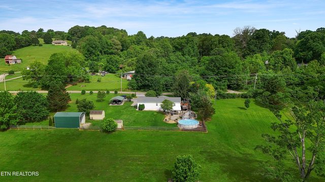 1236 Blockhouse Rd, Maryville, TN 37803