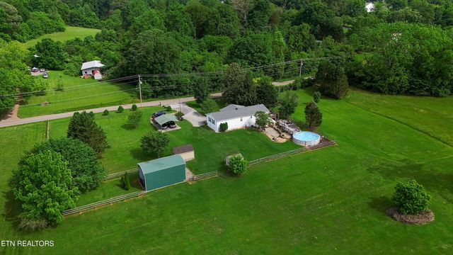 1236 Blockhouse Rd, Maryville, TN 37803