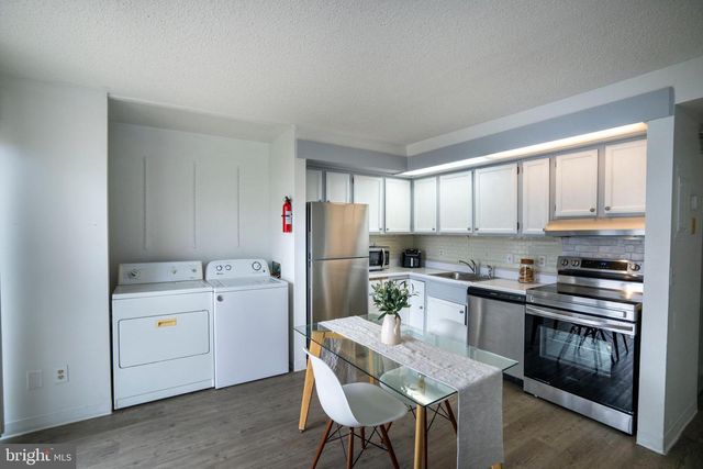 973 STRATFORD CT, State College, PA 16801