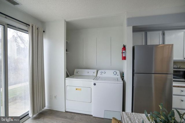 973 STRATFORD CT, State College, PA 16801