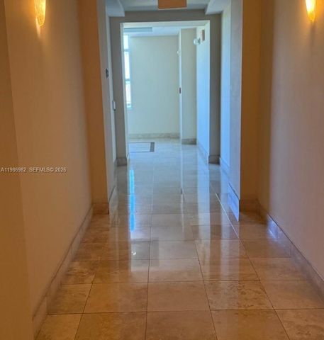 2625 NE 14th Ave 406, Wilton Manors, FL 33334