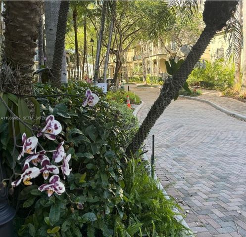 2625 NE 14th Ave 406, Wilton Manors, FL 33334