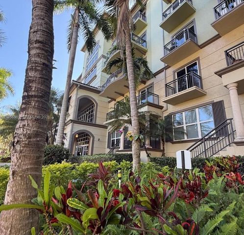 2625 NE 14th Ave 406, Wilton Manors, FL 33334