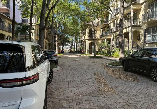 2625 NE 14th Ave 406, Wilton Manors, FL 33334