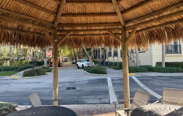 2625 NE 14th Ave 406, Wilton Manors, FL 33334