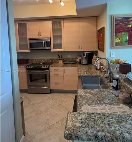 2625 NE 14th Ave 406, Wilton Manors, FL 33334