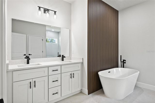 5217 SW 165TH STREET ROAD, Ocala, FL 34473