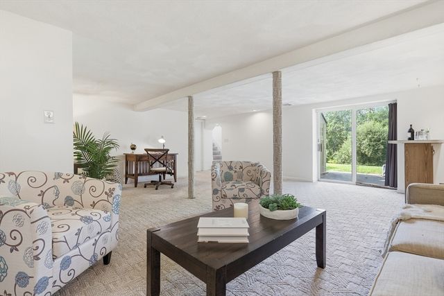 111 Nashua Rd, Billerica, MA 01862