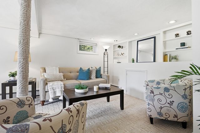 111 Nashua Rd, Billerica, MA 01862
