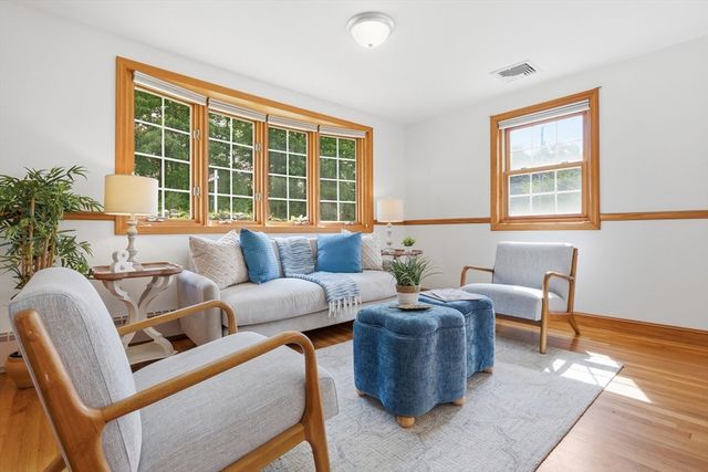 111 Nashua Rd, Billerica, MA 01862