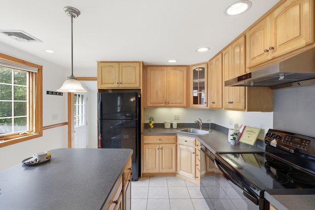 111 Nashua Rd, Billerica, MA 01862