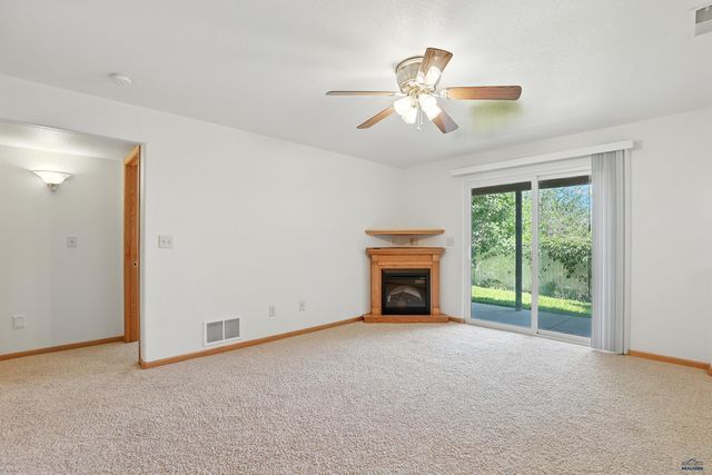 944 STAHL CT, Rapid City, SD 57701