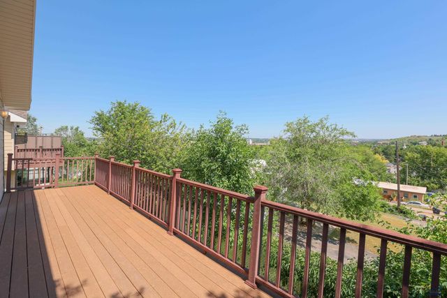 944 STAHL CT, Rapid City, SD 57701