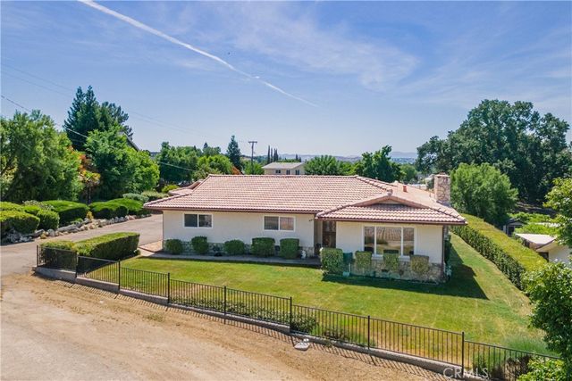 726 N Trigo Ln, Paso Robles, CA 93446