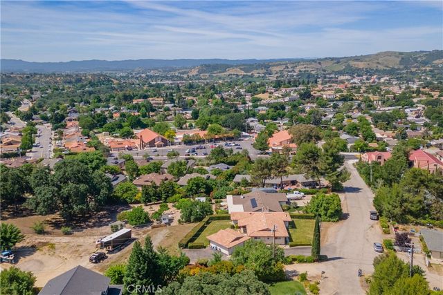726 N Trigo Ln, Paso Robles, CA 93446
