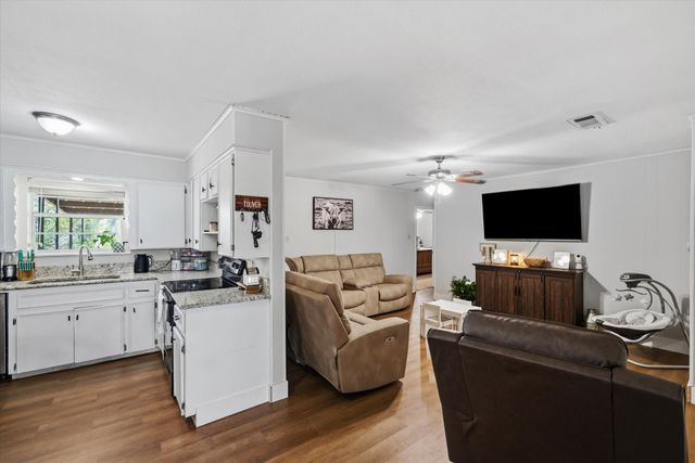 700 Amy Street, Canton, TX 75103