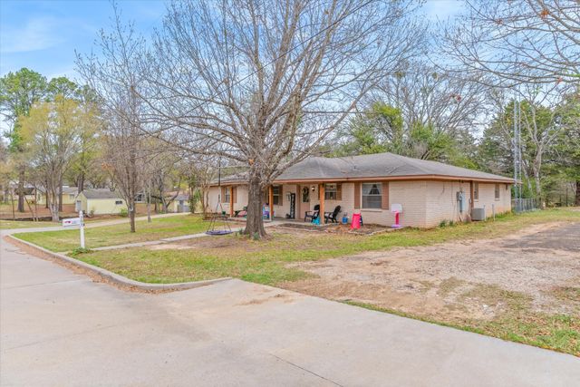 700 Amy Street, Canton, TX 75103