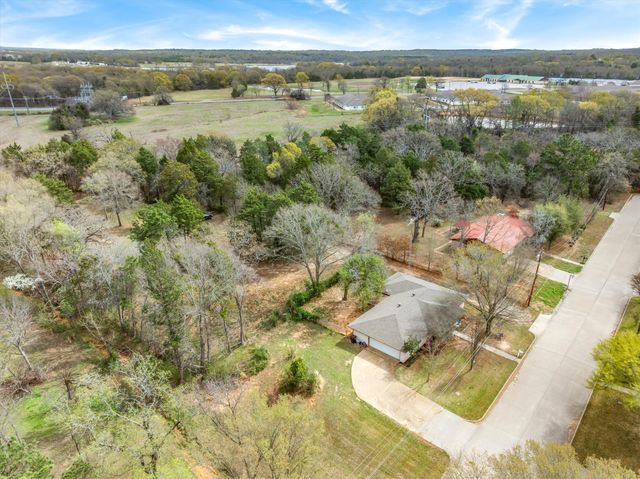 700 Amy Street, Canton, TX 75103