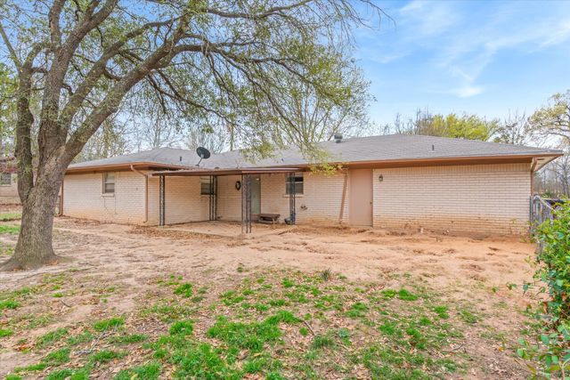700 Amy Street, Canton, TX 75103