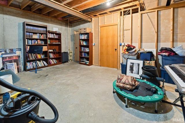 3702 E Tamarron Drive, Bloomington, IN 47408